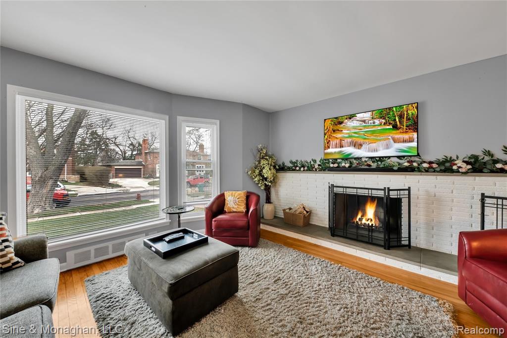 731-733 Harcourt Road Grosse Pointe Park, MI 48230 - Photo 4 of 40