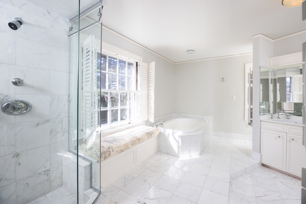 27 Suffolk Road Newton, MA 02467 - Photo 15 of 20