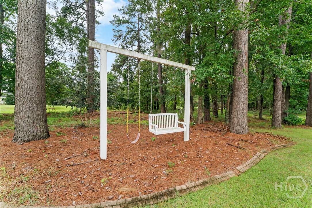 3 Mockingbird Lane Savannah, GA 31419 - Photo 8 of 34