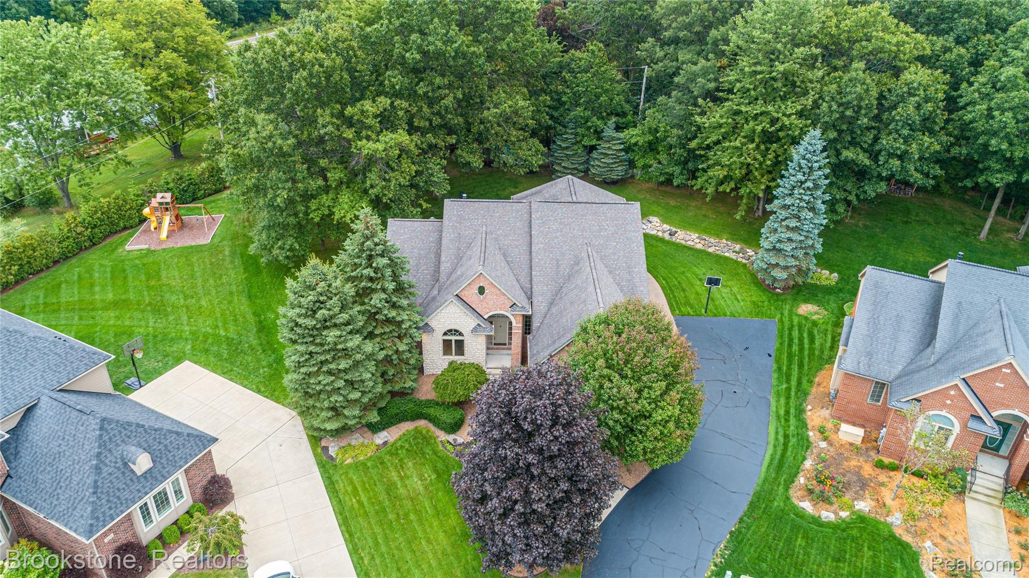 5625 Fox Ridge Drive Clarkston, MI 48348 - Photo 43 of 44 5625 Fox River-105.jpg