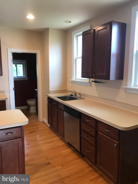 12 Hillside Road Baltimore, MD 21228 - Photo 4 of 8 Kitchen