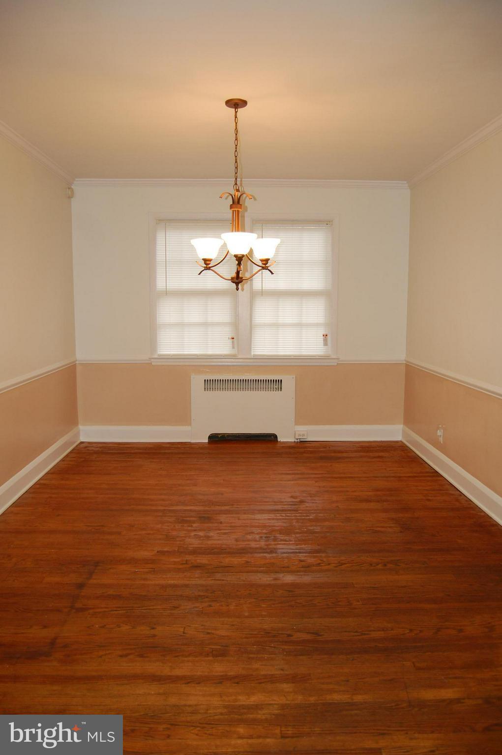 1512 Shadyside Road Baltimore, MD 21218 - Photo 6 of 15 Dining Room