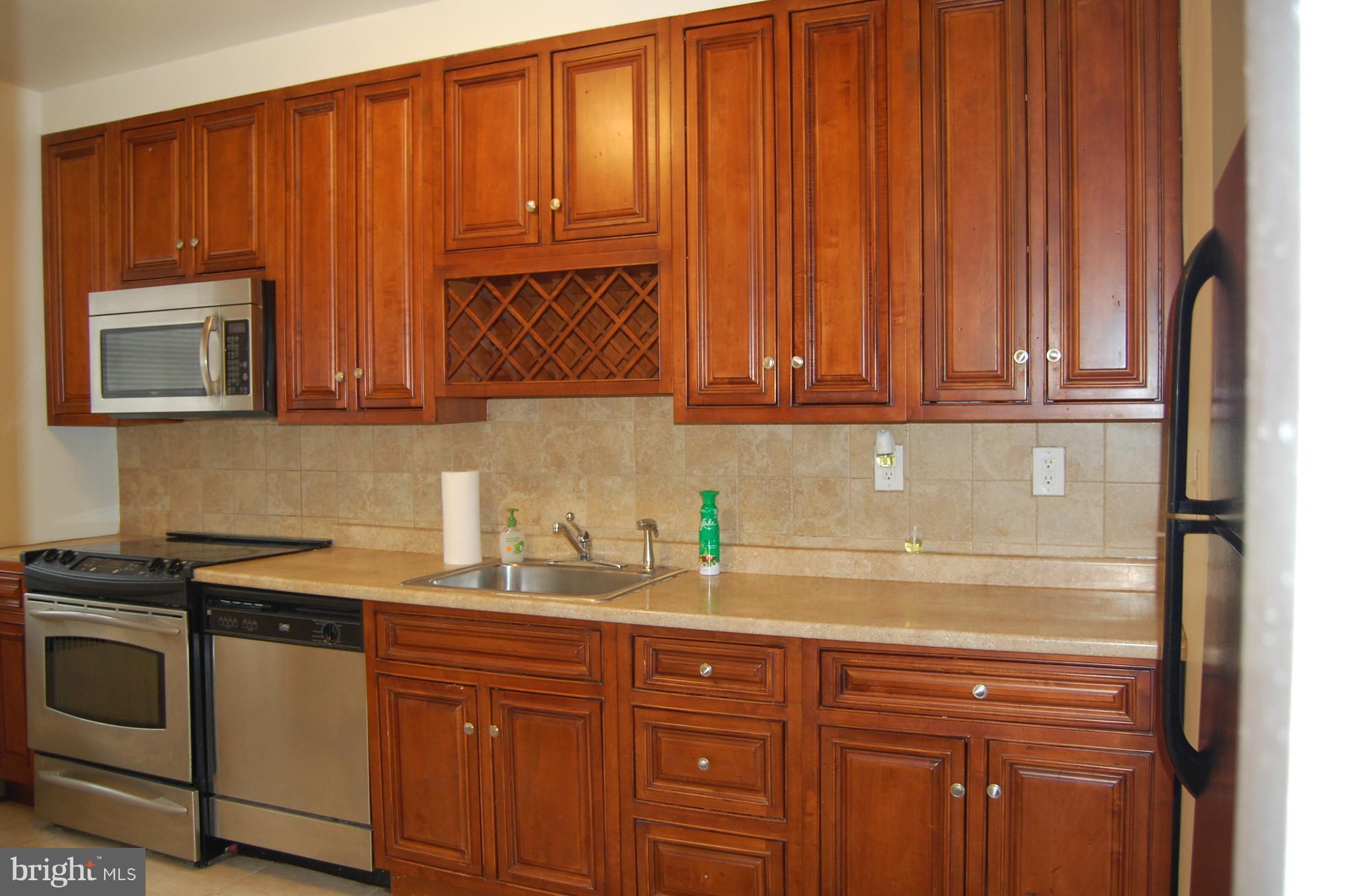 1512 Shadyside Road Baltimore, MD 21218 - Photo 7 of 15 Kitchen