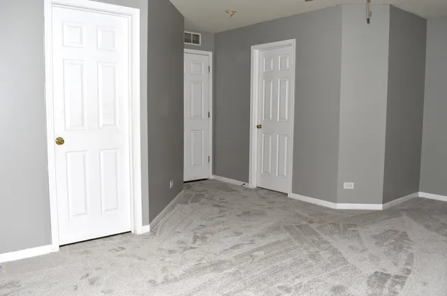 $249,900 | 1973 Crestview Circle, Romeoville, IL 60446