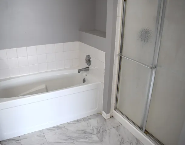 $249,900 | 1973 Crestview Circle, Romeoville, IL 60446