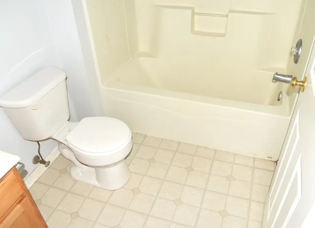 $249,900 | 1973 Crestview Circle, Romeoville, IL 60446