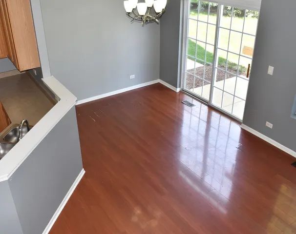 $249,900 | 1973 Crestview Circle, Romeoville, IL 60446