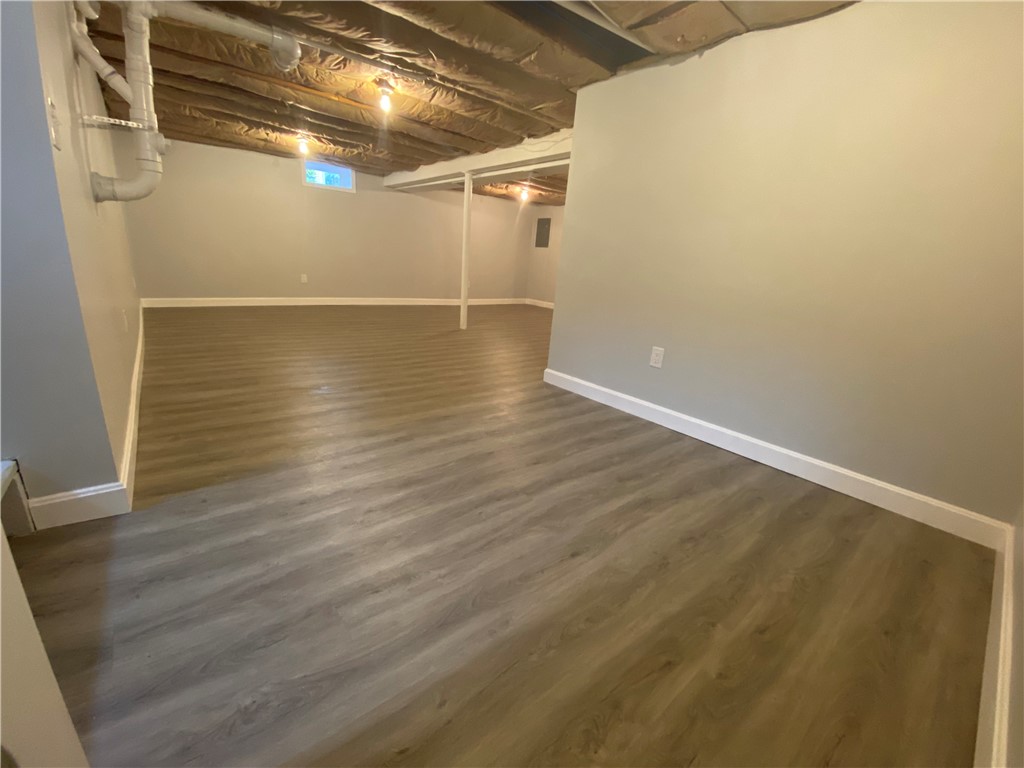 170 Bartlett Drive Warwick, RI 02886 - Photo 11 of 14