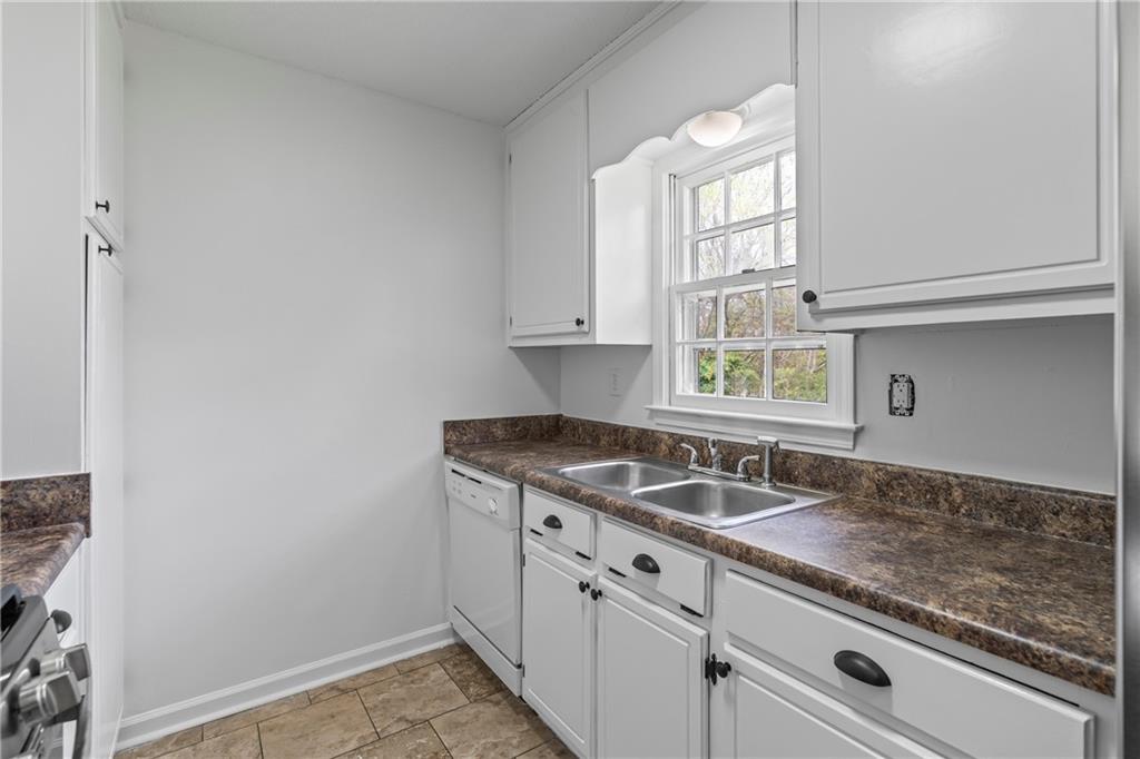 40 Jennifer Lane Rydal, GA 30171 - Photo 12 of 52