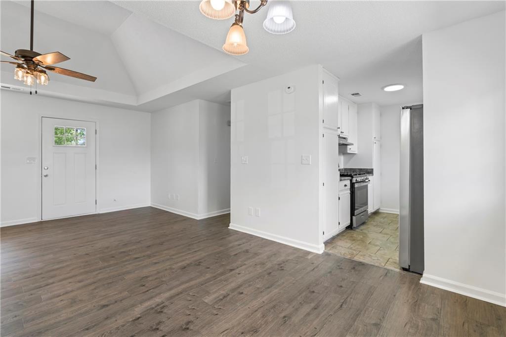 40 Jennifer Lane Rydal, GA 30171 - Photo 10 of 52