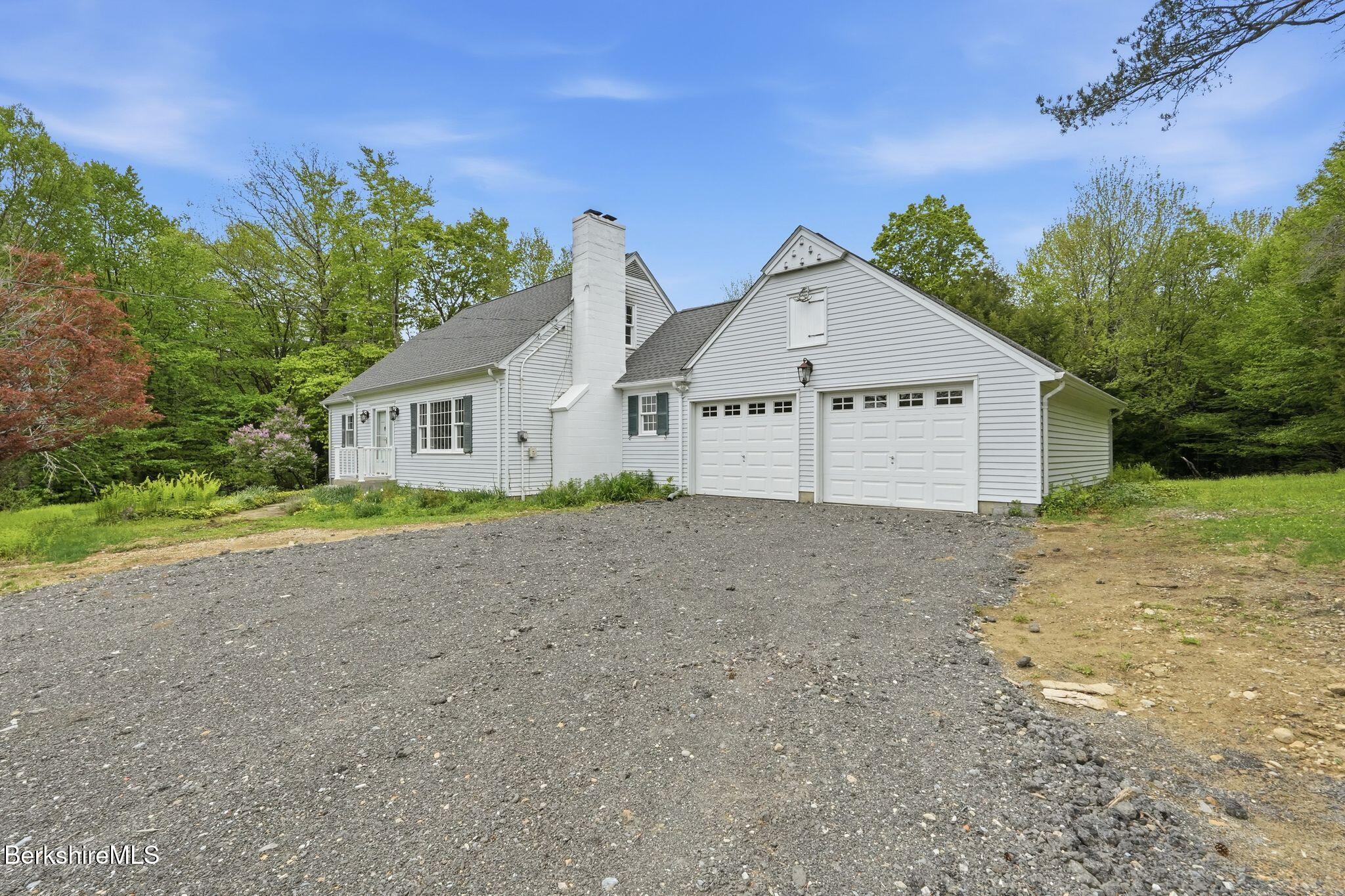 98 N Road Monroe, MA 01247 - Photo 2 of 32 98_N_Rd_Monroe_MA_01350_USA_-_Kolleen_Sc