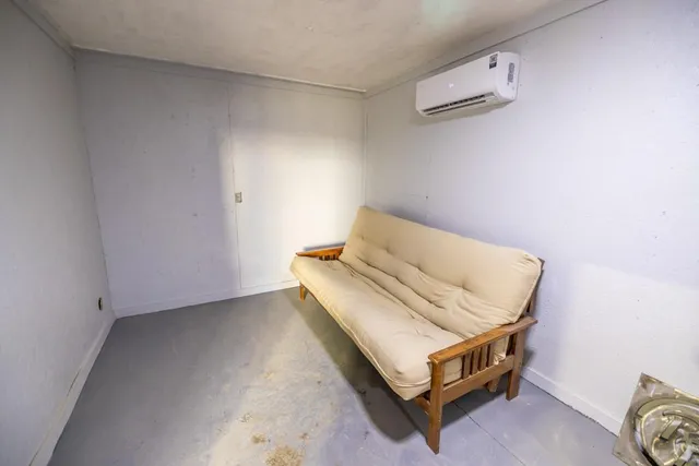 $3,952,000 | 35900 10th Highway, Rayville, MO 64084