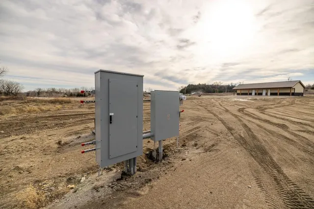 $3,952,000 | 35900 10th Highway, Rayville, MO 64084