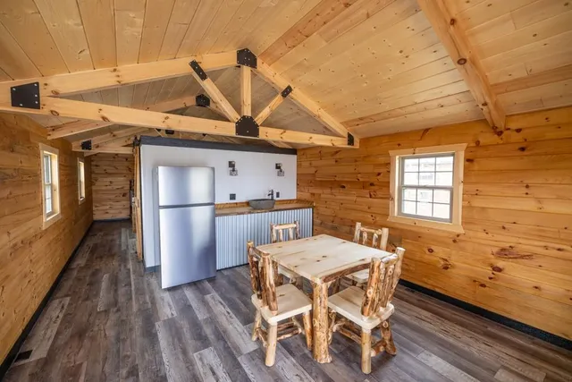 $3,952,000 | 35900 10th Highway, Rayville, MO 64084