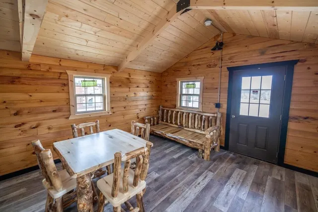 $3,952,000 | 35900 10th Highway, Rayville, MO 64084