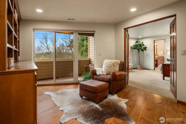 $2,000,000 | 11205 Northeast 95th Street, Kirkland, WA 98033