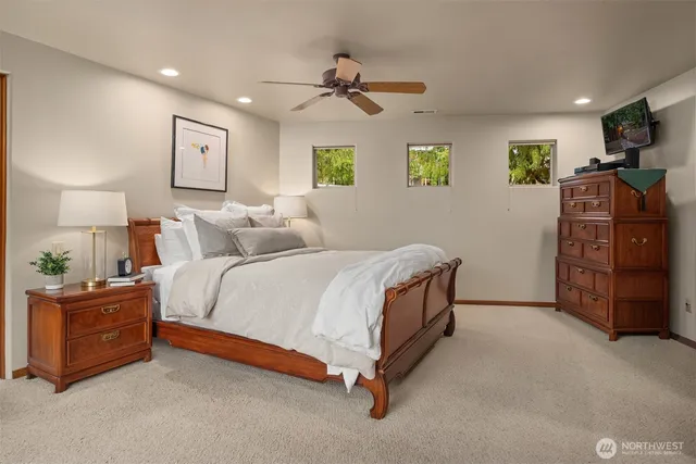 $2,000,000 | 11205 Northeast 95th Street, Kirkland, WA 98033