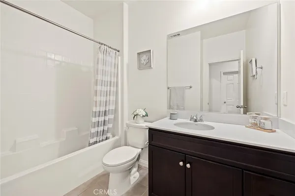 $3,000 | 710 Banyan Way, Pomona, CA 91767