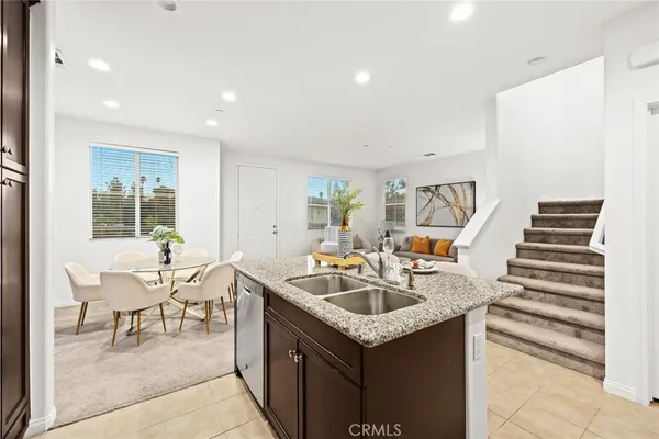 $3,000 | 710 Banyan Way, Pomona, CA 91767