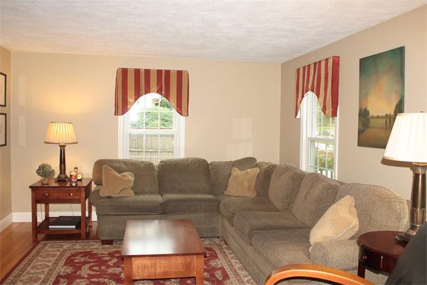 166 Debora Road North Attleboro, MA 02760 - Photo 8 of 22 Gallery Image 8