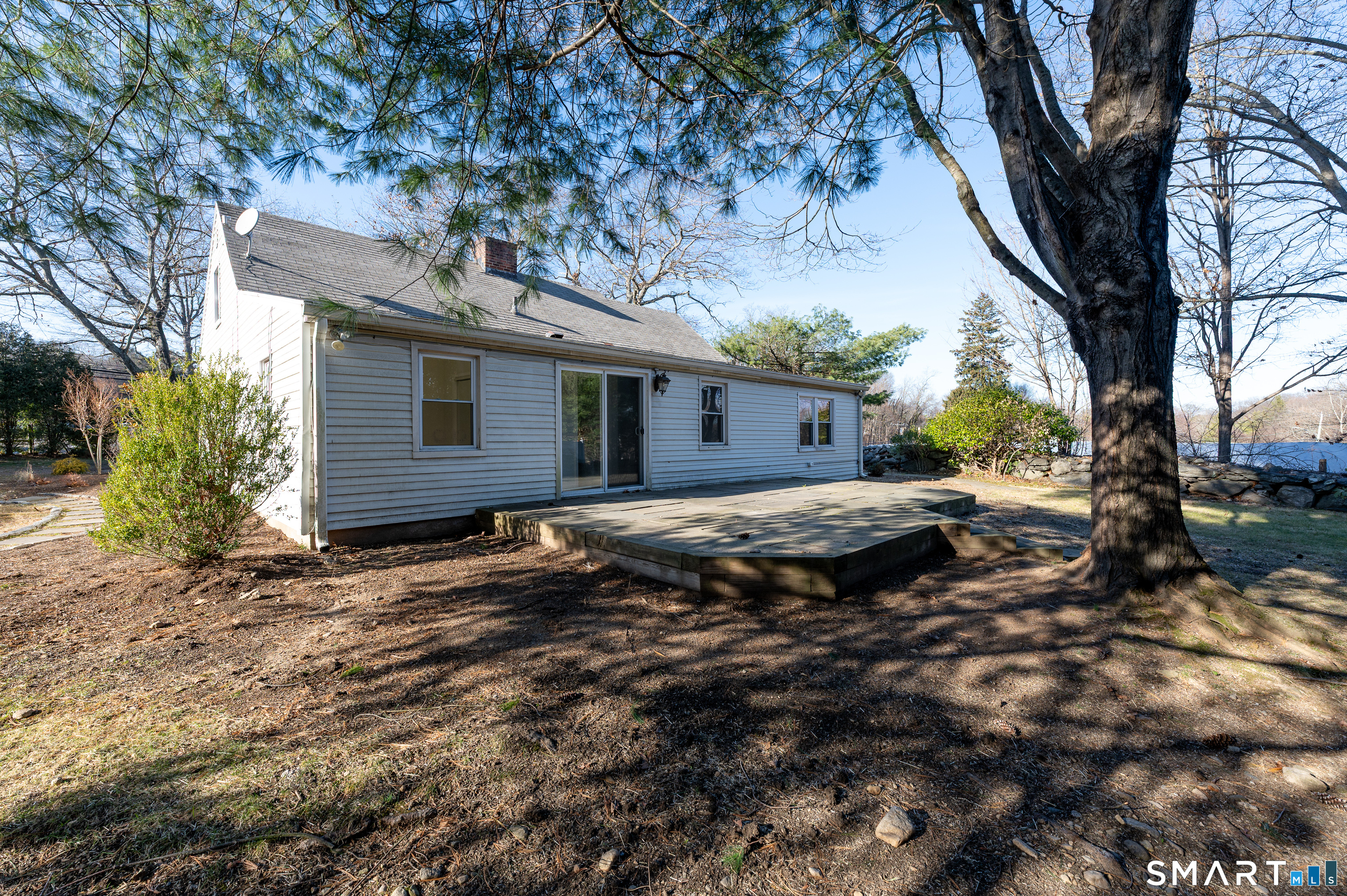 1329 Stillwater Road Stamford, CT 06902 - Photo 24 of 29