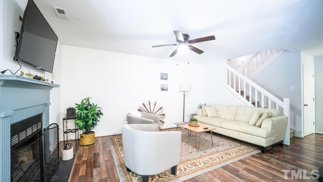116 Shady Spring Place Durham, NC 27713 - Photo 4 of 30 Gallery Image 4