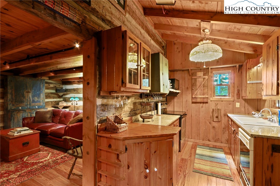 1040 Blackberry Road Boone, NC 28607 - Photo 13 of 35 Gallery Image 13