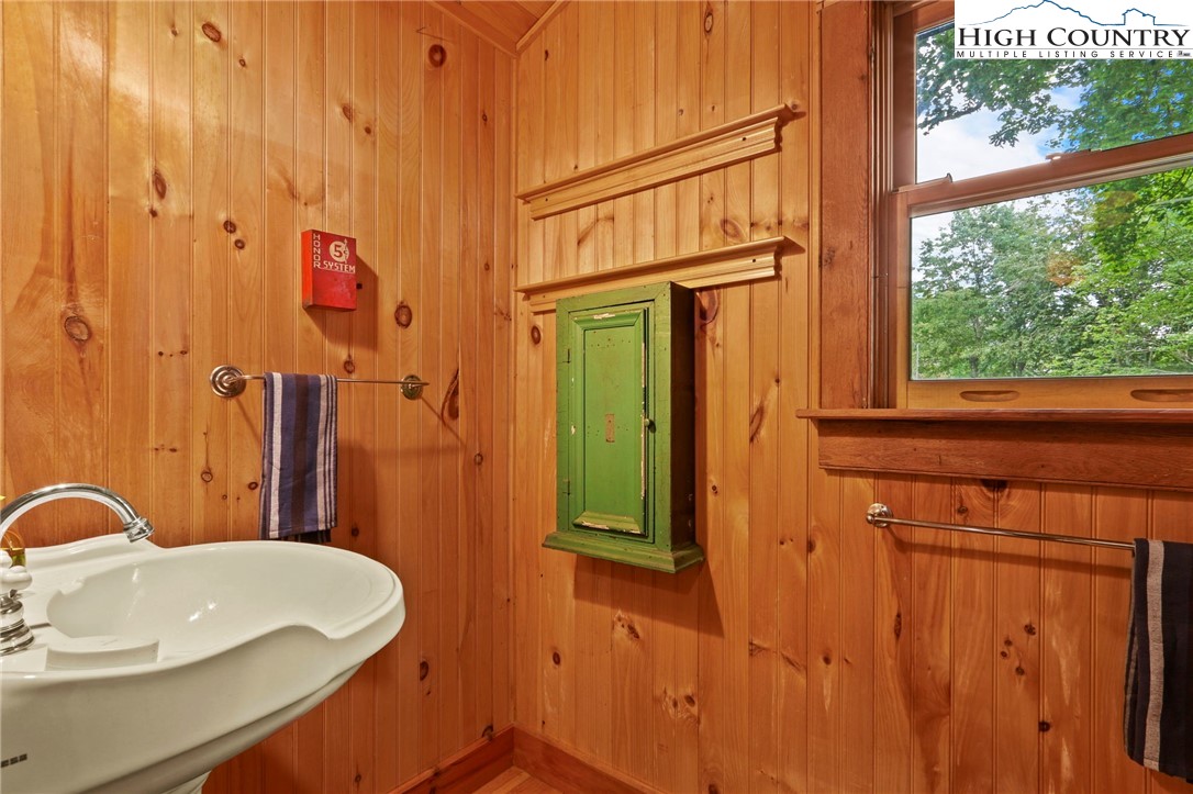 1040 Blackberry Road Boone, NC 28607 - Photo 16 of 35 Gallery Image 16