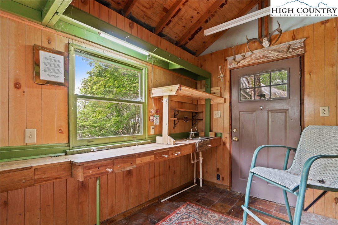1040 Blackberry Road Boone, NC 28607 - Photo 33 of 35 Gallery Image 33