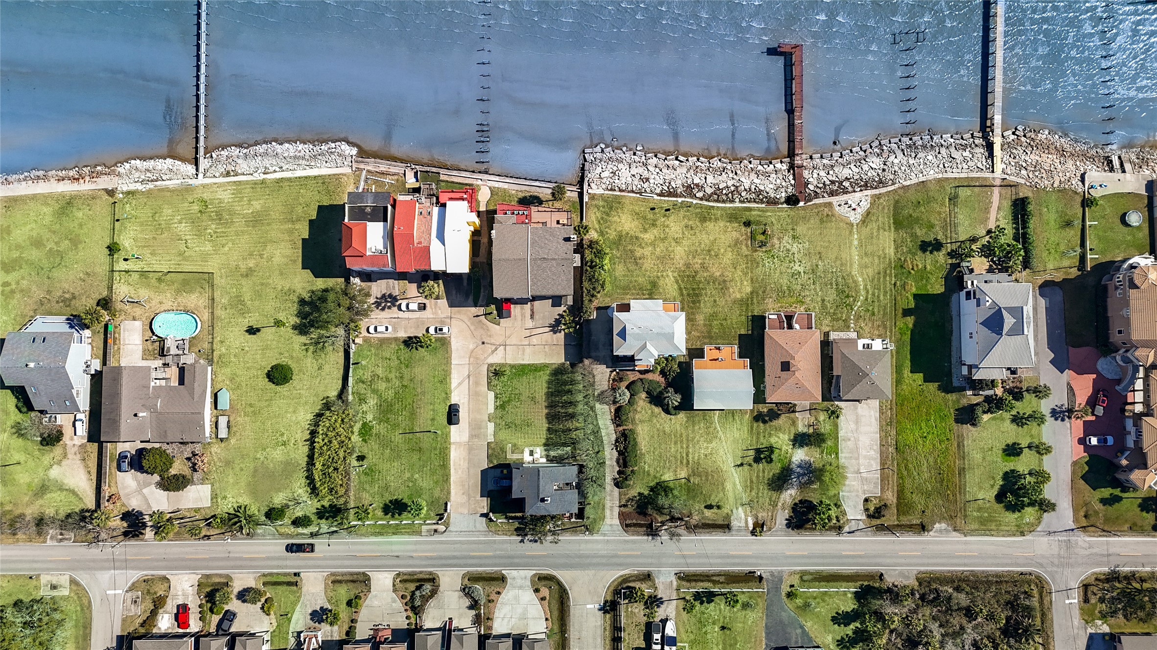 2102 Todville Road Seabrook, TX 77586 - Photo 11 of 19 Situated on a desirable corner off a private road, this lot offers both space and seclusion.