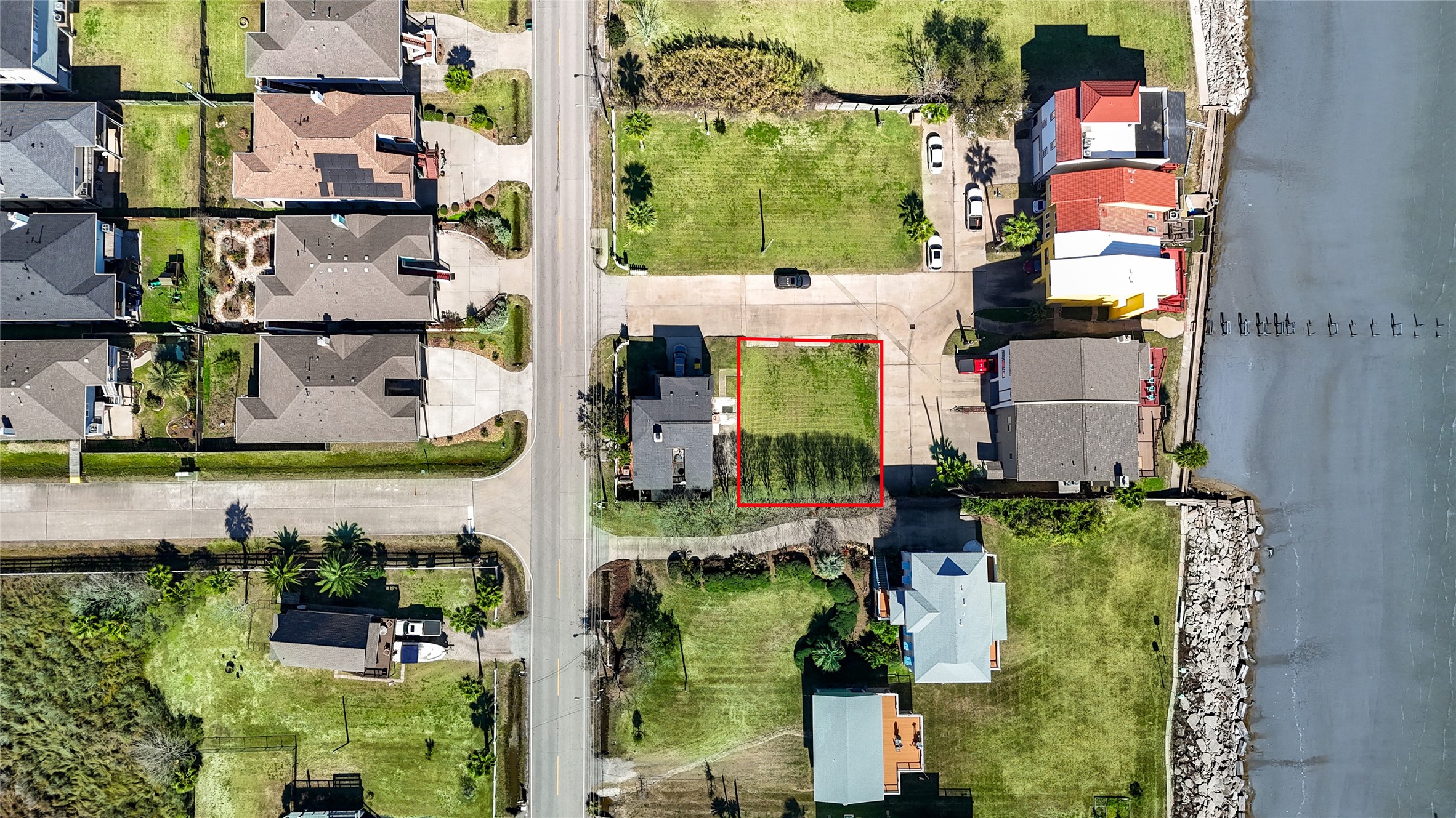 2102 Todville Road Seabrook, TX 77586 - Photo 6 of 19 Clear and ready for your vision. With two combined lots, you have flexibility for a spacious home design, elevated construction, and outdoor entertaining space.