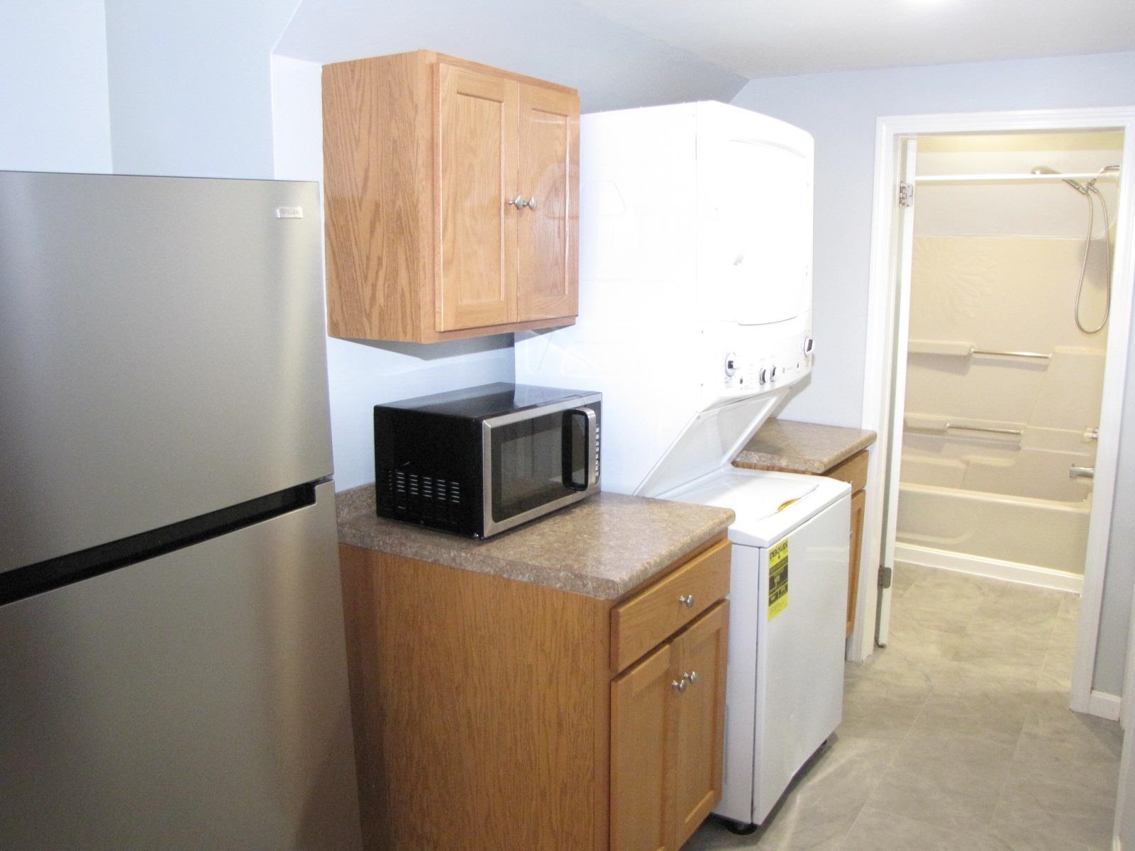 3 Mcilvin Street, Unit B Manchester, NH 03103 - Photo 11 of 31