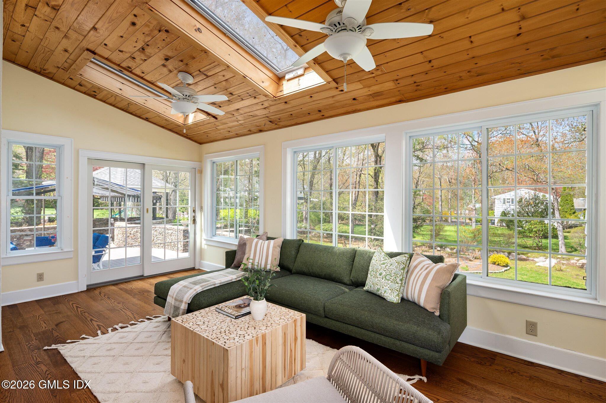 231 Roxbury Road Stamford, CT 06902 - Photo 19 of 35 Skylit, sliders to the deck