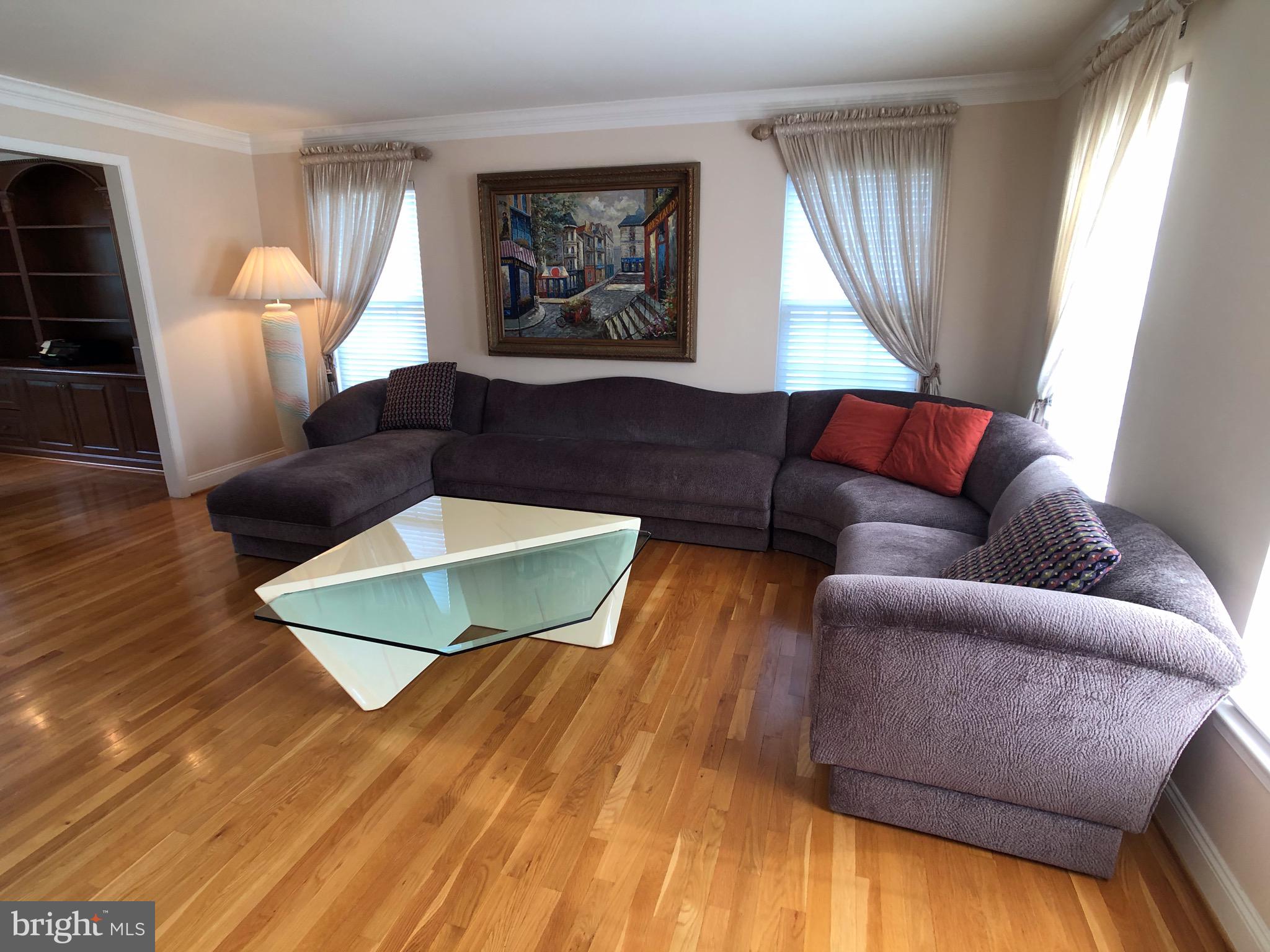 7514 Stream Crossing Road Baltimore, MD 21209 - Photo 4 of 74 Gallery Image 4
