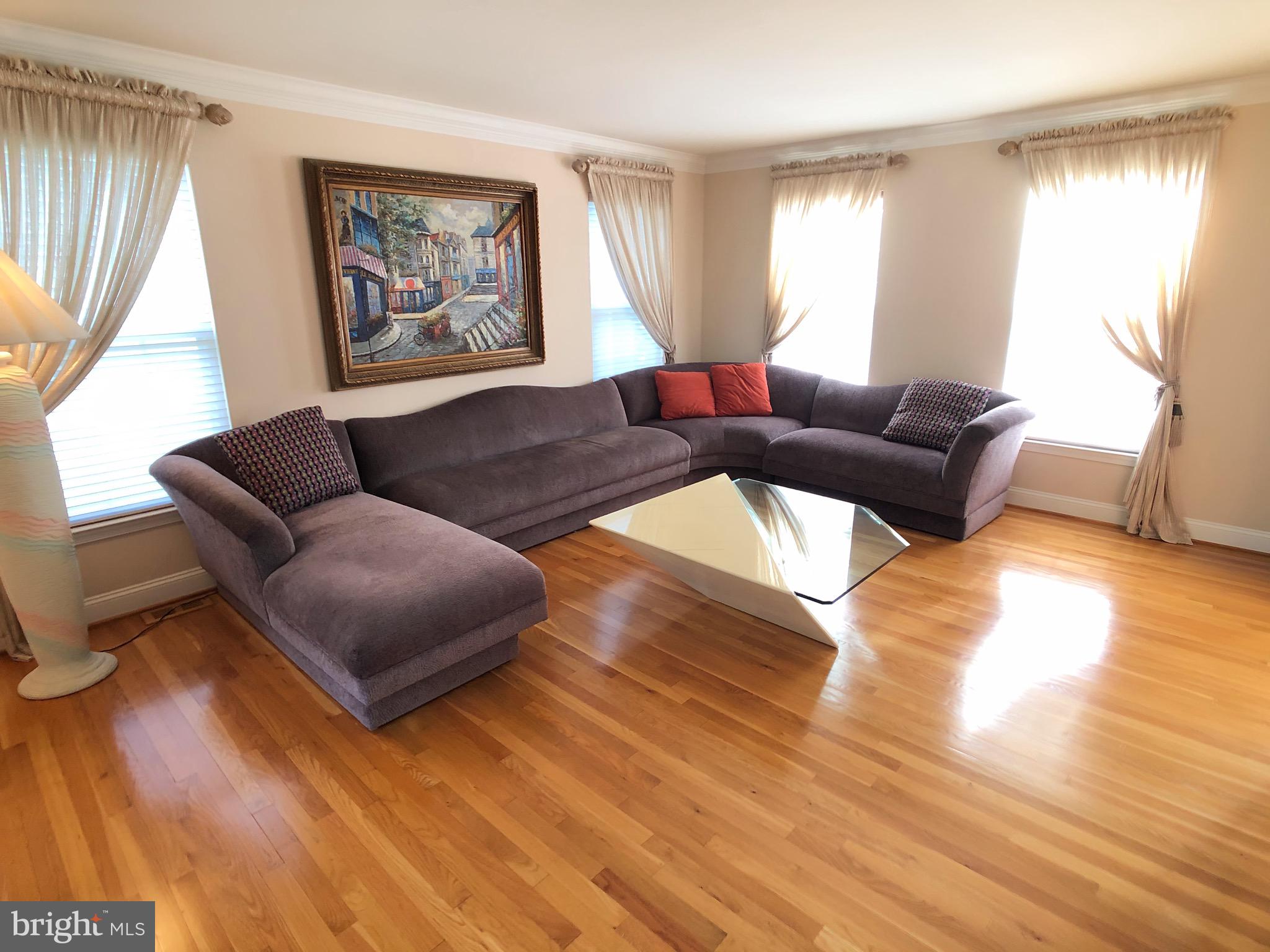 7514 Stream Crossing Road Baltimore, MD 21209 - Photo 5 of 74 Gallery Image 5