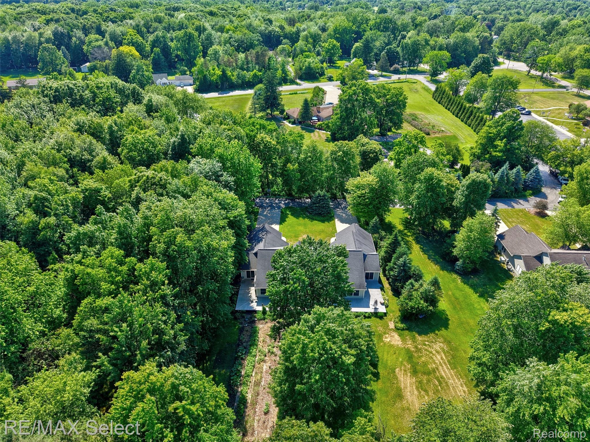 6500 North Seymour Road Flushing, MI 48433 - Photo 12 of 53 6500 N Seymour Rd 18.jpg