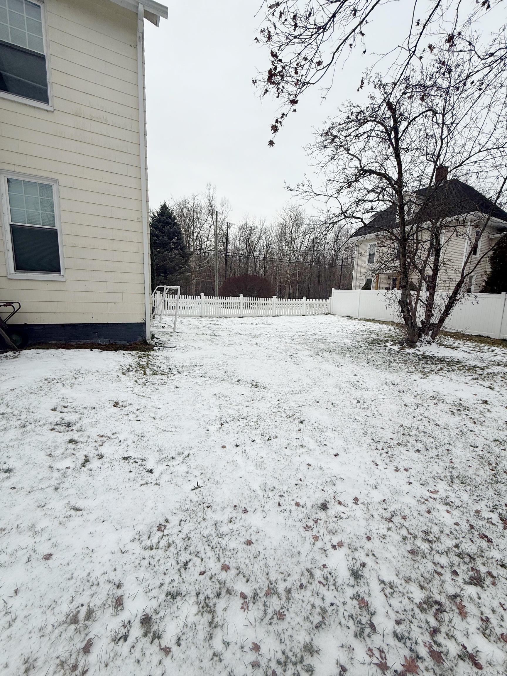 1716 Farmington Avenue Farmington, CT 06085 - Photo 22 of 22 a view of snow on the side of the road