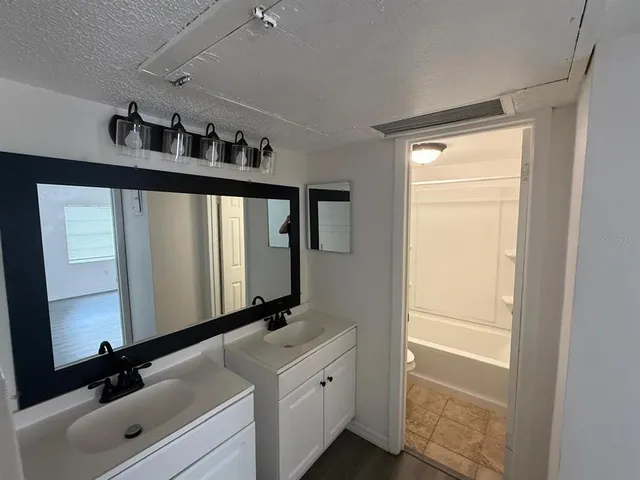 $1,350 | 2503 North Alafaya Trail, Unit 1, Orlando, FL 32826