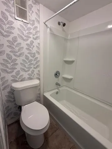 $1,350 | 2503 North Alafaya Trail, Unit 1, Orlando, FL 32826