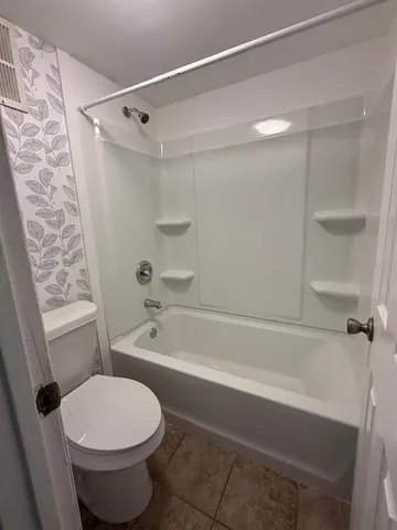 $1,350 | 2503 North Alafaya Trail, Unit 1, Orlando, FL 32826