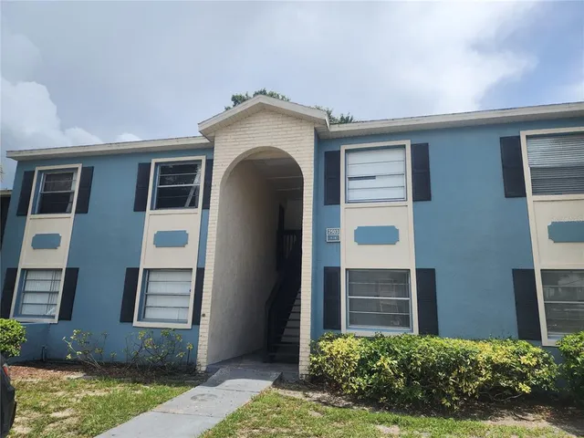 $1,350 | 2503 North Alafaya Trail, Unit 1, Orlando, FL 32826