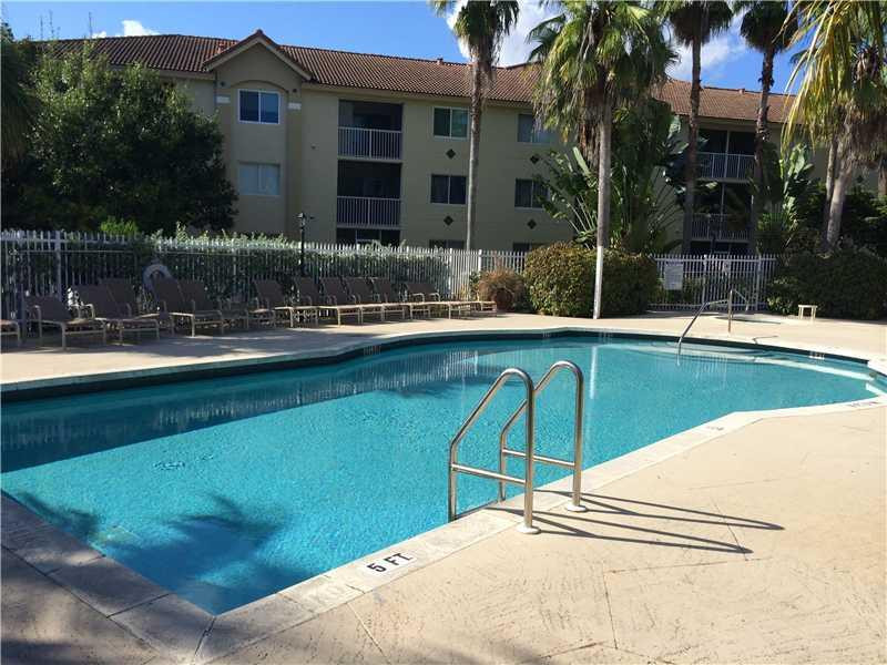 430 South Park Road, Unit 3205 Hollywood, FL 33021 - Photo 11 of 14 Exterior Front