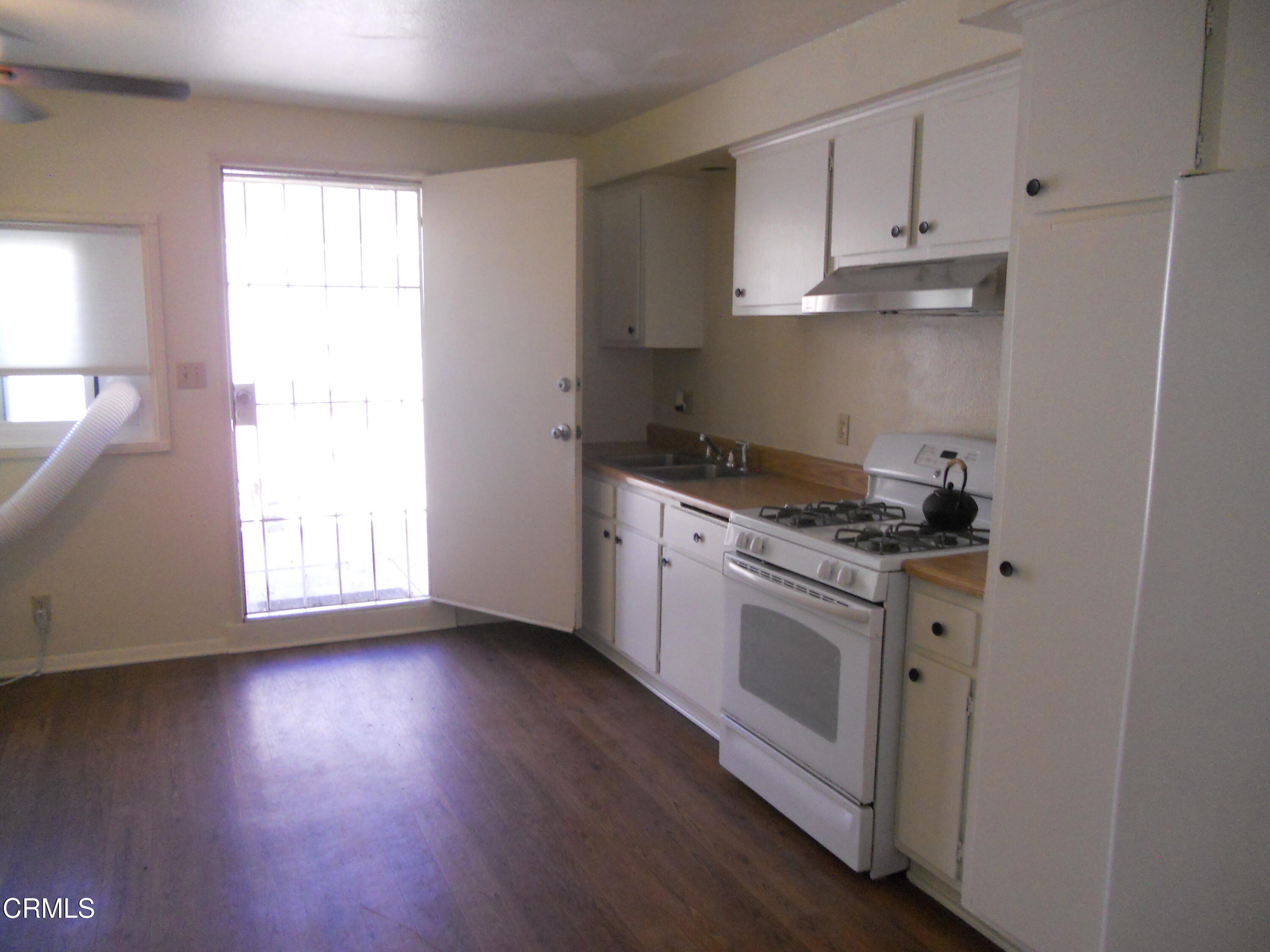 841 Valley Road Moorpark, CA 93021 - Photo 3 of 11 Valley rd 006