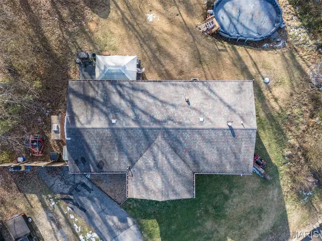 $247,500 | 10 Glen Oaks Drive, Fenton, MO 63026