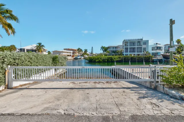 $3,795,000 | 96 West Plaza Del Sol, Islamorada, FL 33036