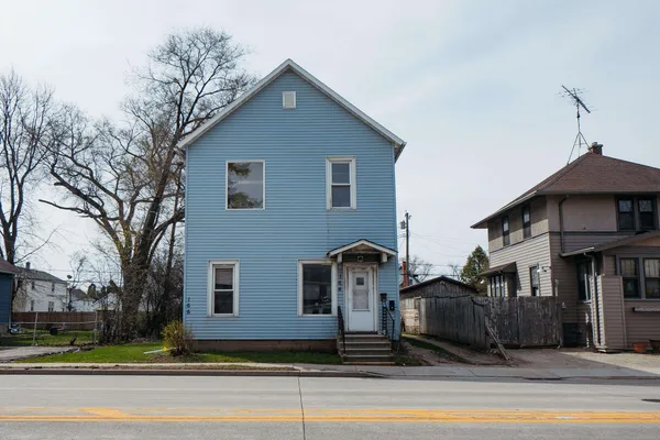 $133,900 | 164 East Johnson Street, Fond du Lac, WI 54935