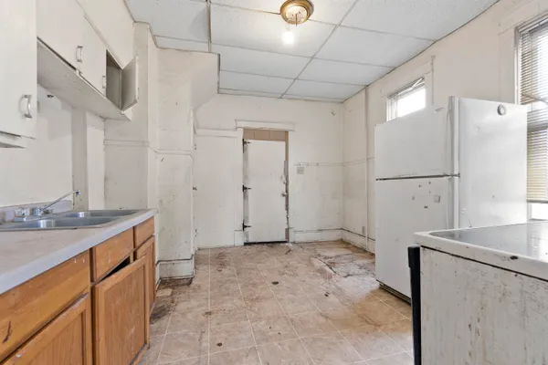 $133,900 | 164 East Johnson Street, Fond du Lac, WI 54935