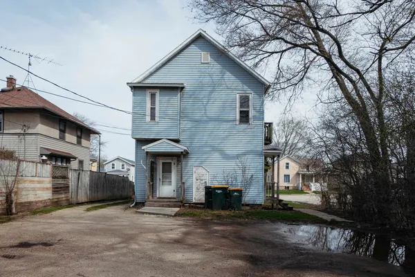 $133,900 | 164 East Johnson Street, Fond du Lac, WI 54935