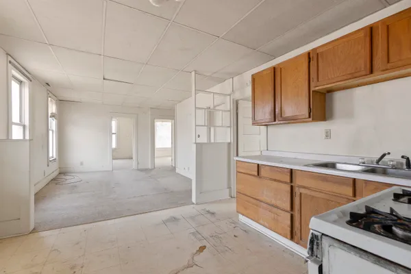 $133,900 | 164 East Johnson Street, Fond du Lac, WI 54935