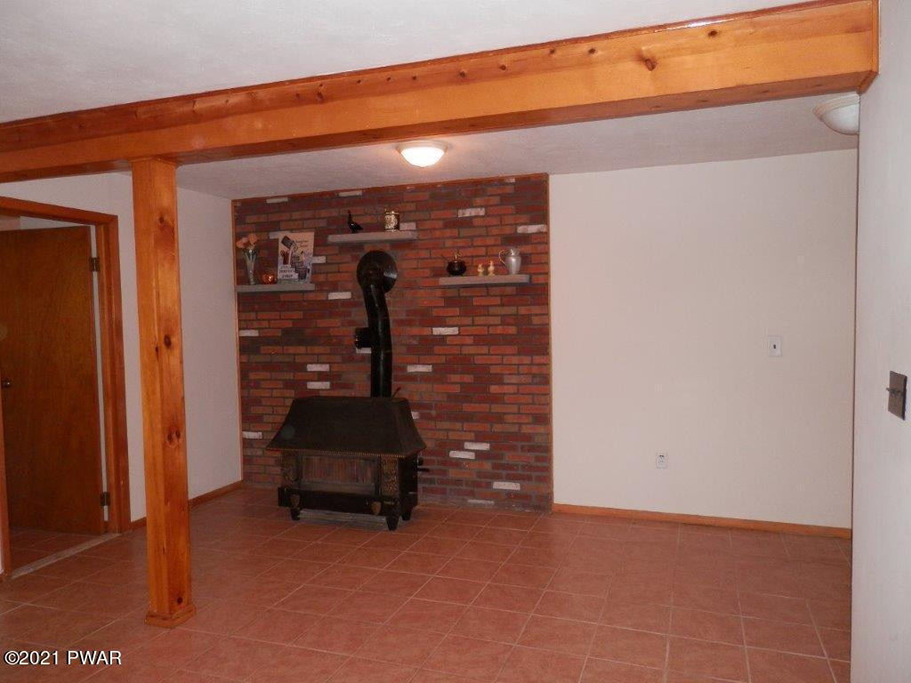 112 Squirrel Road Dingmans Ferry, PA 18328 - Photo 17 of 26